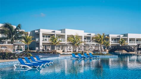 budget hotel in cubao|resorts in cuba 5 star.
